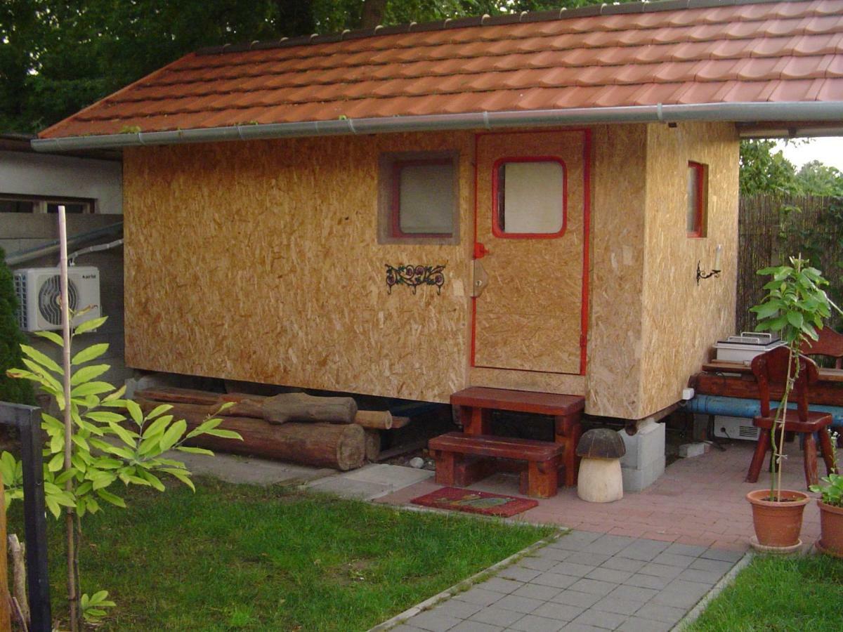 Karavan Štúrovo Bagian luar foto